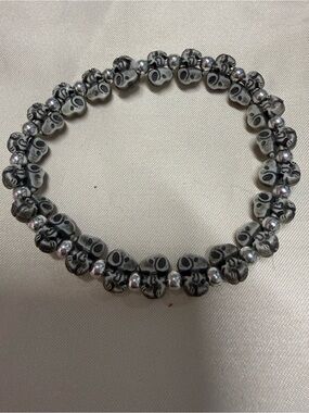 Gray Snoopy Beaded Stretch Bracelet with Silver Accents